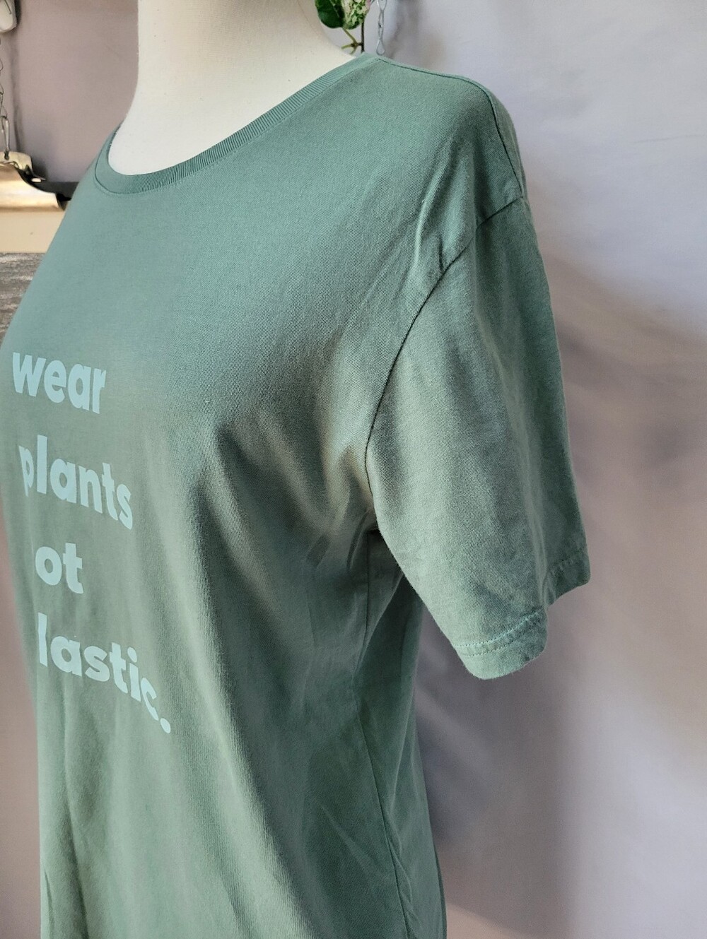 Pact Short Sleeve Graphic Tee Green Wear Plants Not Plastic M - Picture 6 of 11